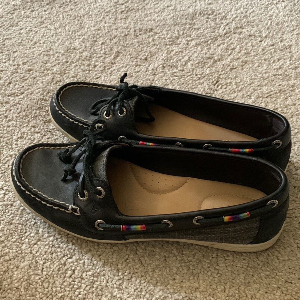 Black Sperry